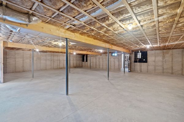 Basement Floor Installation in Port Orchard