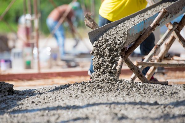Backyard Concrete Pouring in Port Orchard